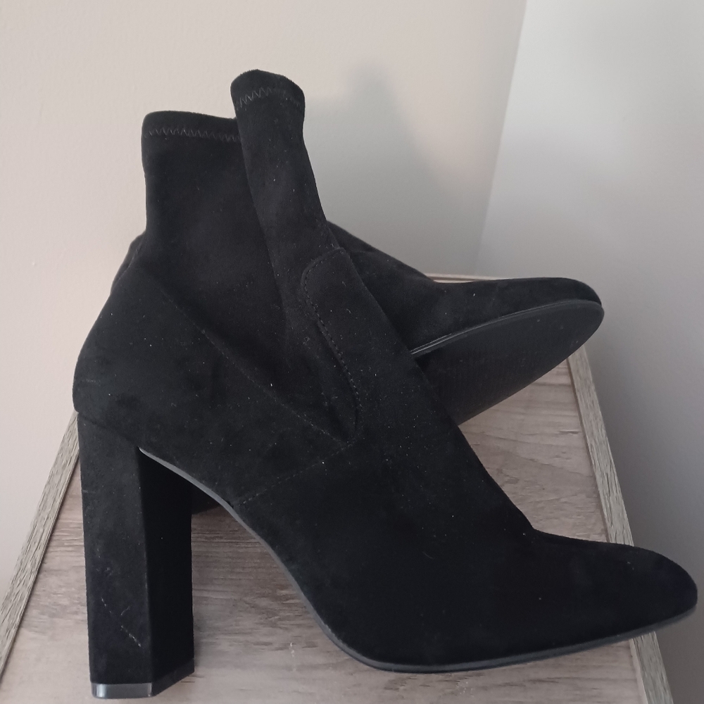 Steve Madden Suede Look Heeled Ankle Booties Boots 10